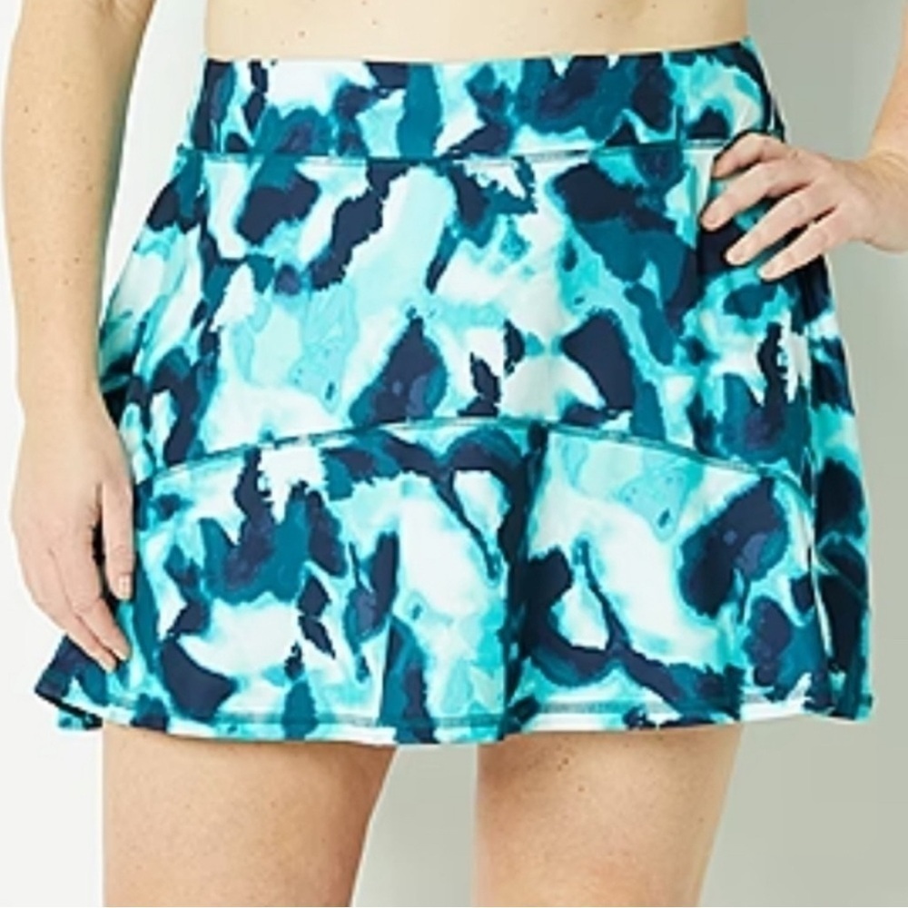 Xersion Patterned Women's Skort☀️